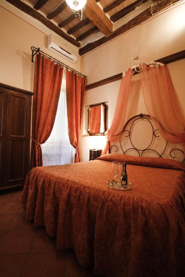 Antica Residenza Cicogna Bed and Breakfast Siena Buitenkant foto