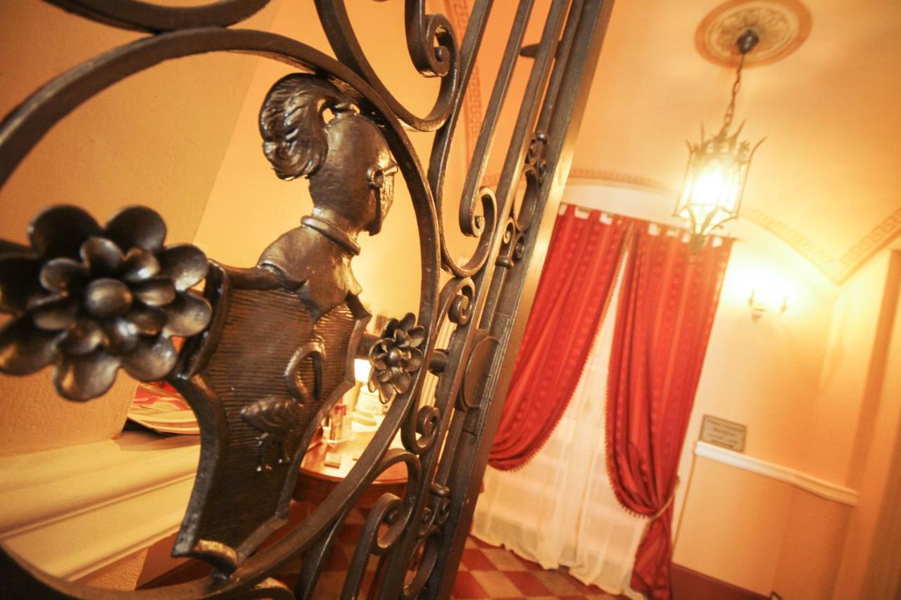 Antica Residenza Cicogna Bed and Breakfast Siena Buitenkant foto