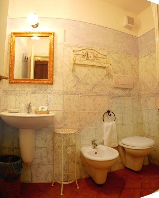 Antica Residenza Cicogna Bed and Breakfast Siena Buitenkant foto